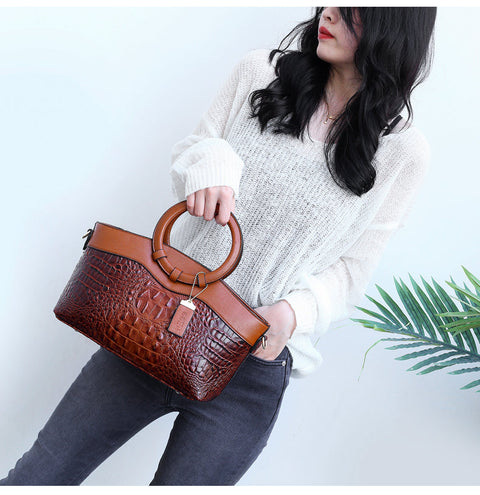 Sophie™ Vintage Charm | Timeless Crossbody Bag