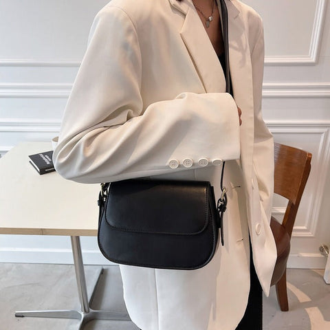 Avery™ Classic Saddle - Crossbody Bag