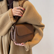 Avery™ Classic Saddle - Crossbody Bag