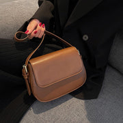 Avery™ Classic Saddle - Crossbody Bag