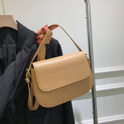 Avery™ Classic Saddle - Crossbody Bag