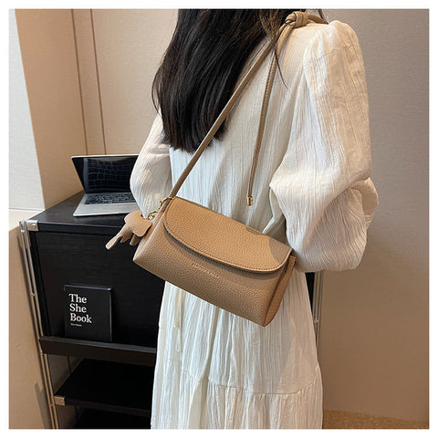 Avery™ Vintage Charm | Chic Handbag