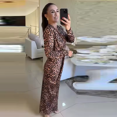 Sophie™ - Chic Contemporary Leopard Print Dress